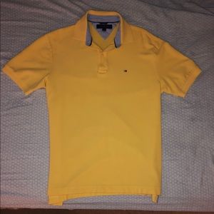 Tommy Hilfiger collared T